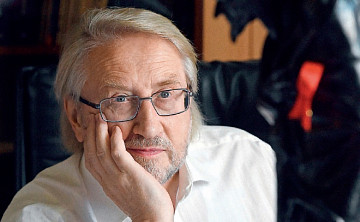 Вадим Покровский: «Пока у нас нет вакцин, предупреждающих заражение, и лекарств, излечивающих ВИЧ-инфекцию, остановить распространение ВИЧ можно только путем изменения поведения населения» 