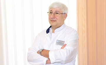 Владимир Сизонов: «Мы готовы принимать детей из любого уголка страны для операций с использованием роботической системы  «Да Винчи»