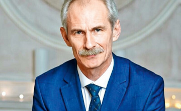 Ринат Салеев: «Отнесение медицины к сфере услуг  по-прежнему сильно тормозит развитие здравоохранения в стране» 